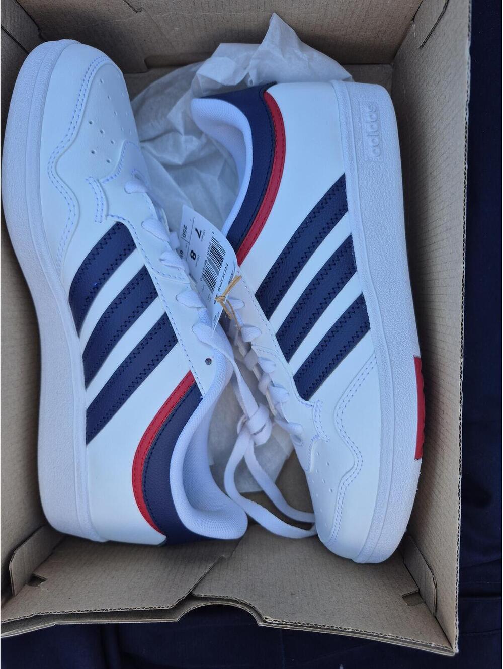 Adidas Hoops 4.0 Size 7 Mens new in box